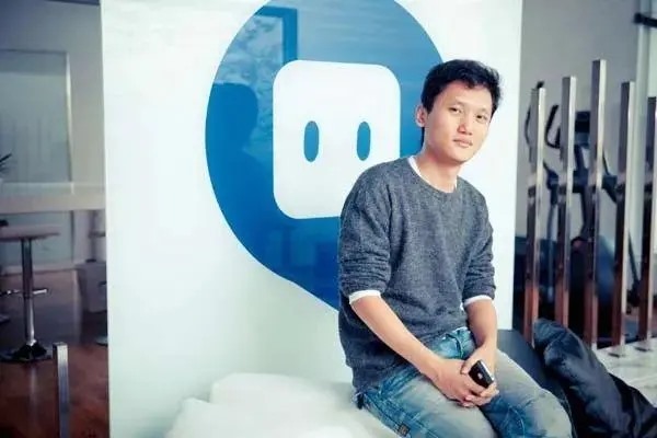 怎样申请注册陌陌帐户？